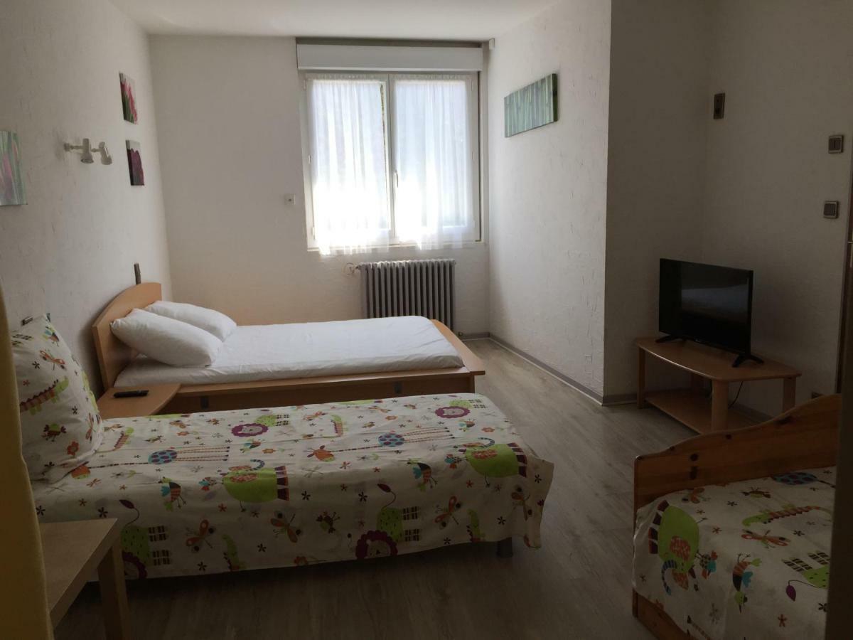 L'Auberge Campagnarde Poueyferré Esterno foto